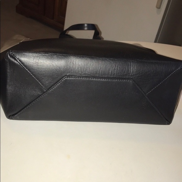 Celine Cabas Tote - Picture 3 of 13